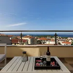 Sea View Dammi With Free Parking Апартаменти *