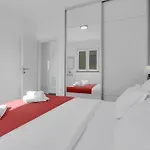 Sea View Dammi With Free Parking Апартаменти *