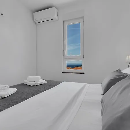アパート Sea View Dammi With Free Parking マカルスカ