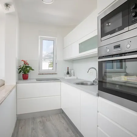 Sea View Dammi With Free Parking Apartman Makarska
