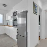 Sea View Dammi With Free Parking