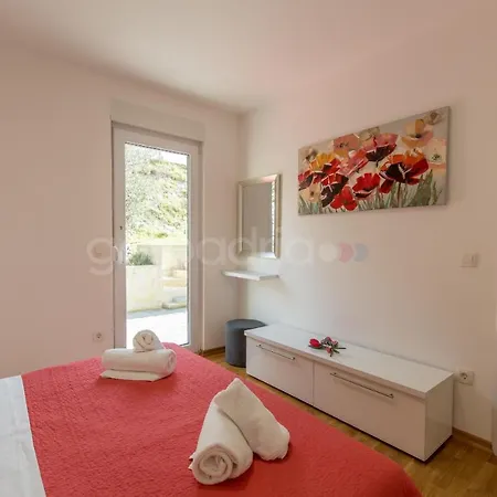 Sea View Dammi With Free Parking