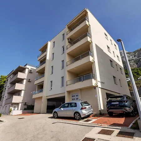Апартаменти Sea View Dammi With Free Parking *