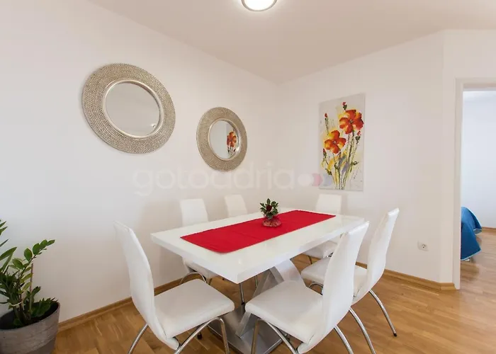 Sea View Dammi With Free Parking Makarska