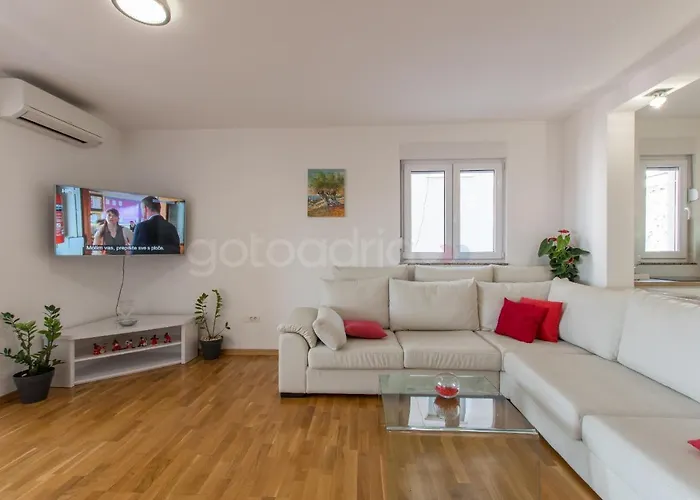 Sea View Dammi With Free Parking Apartment *