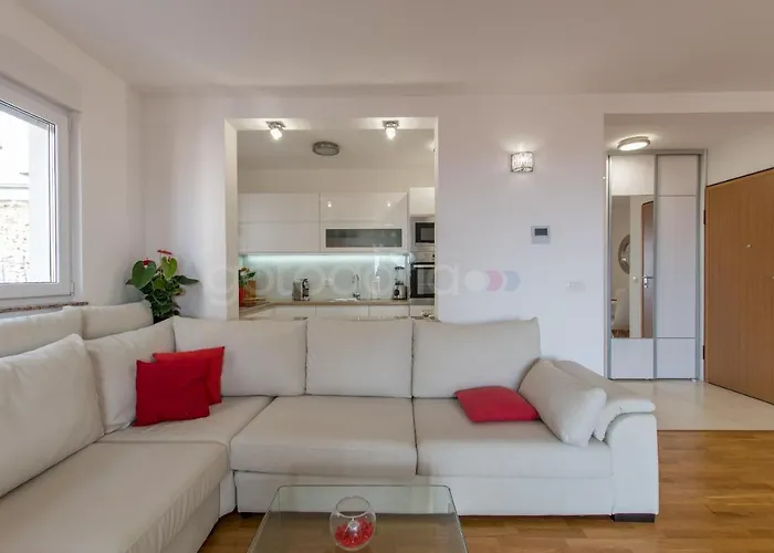 Sea View Dammi With Free Parking *