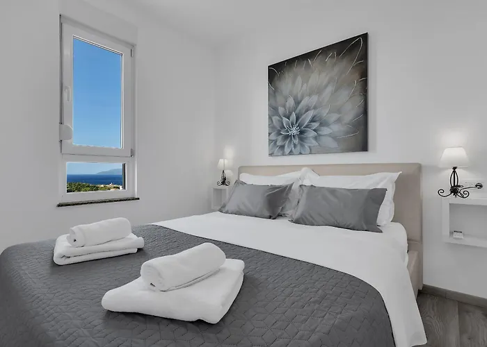 Sea View Dammi With Free Parking Apartment Makarska