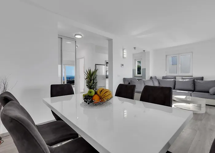 Sea View Dammi With Free Parking Makarska