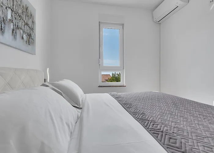 Sea View Dammi With Free Parking Appartamento Makarska