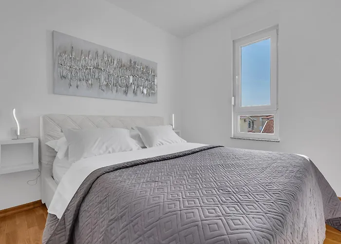 Sea View Dammi With Free Parking *