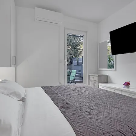 Apartman Sea View Dammi With Free Parking Makarska