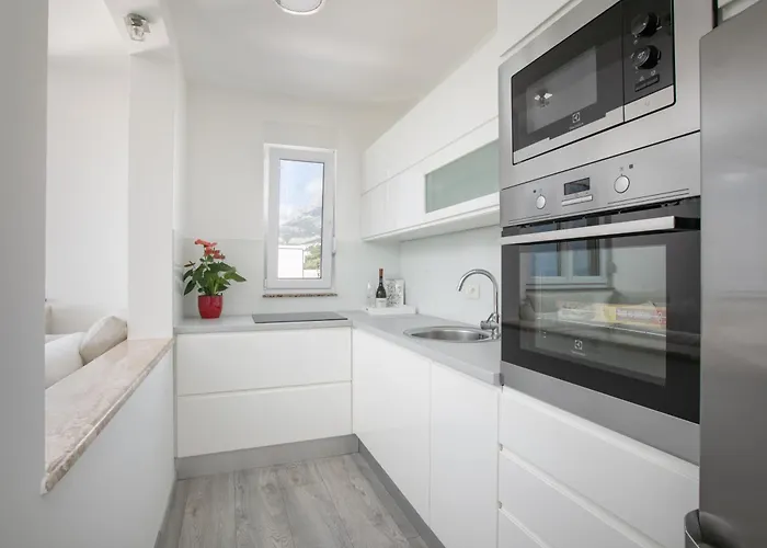 Sea View Dammi With Free Parking Apartman Makarska