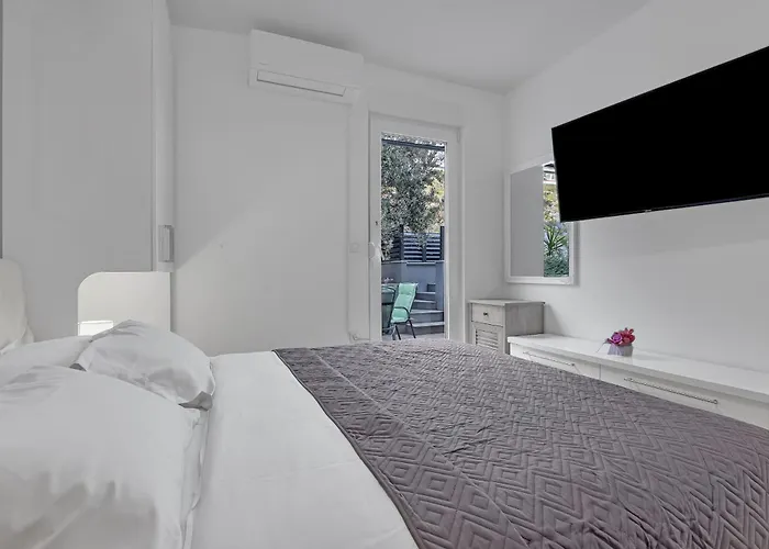 Apartman Sea View Dammi With Free Parking Makarska